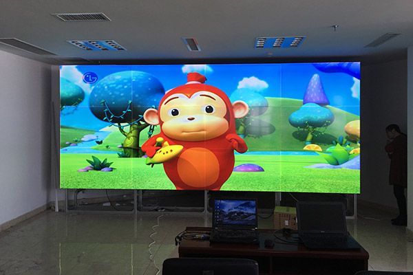 客戶在采購無縫拼接屏?xí)r需要注意哪些問題？