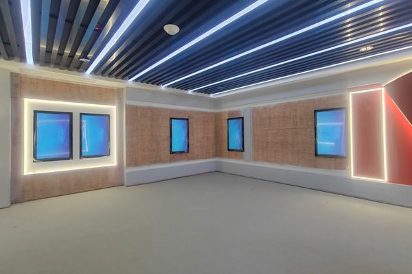 大尺寸的觸摸顯示屏有哪些，哪些顯示大屏支持觸控功能的？