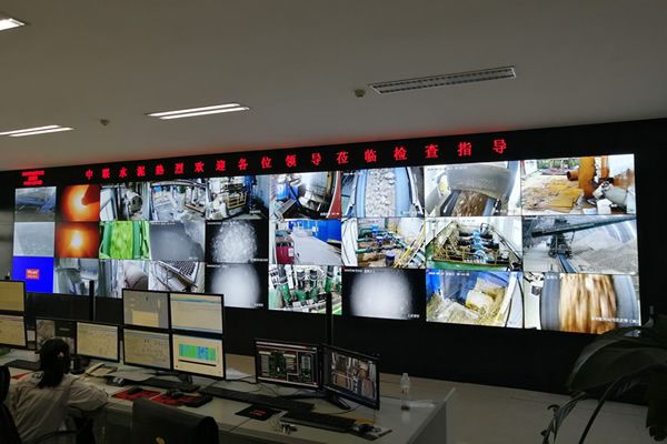 一塊拼接屏顯示多少路視頻監(jiān)控畫面合適？