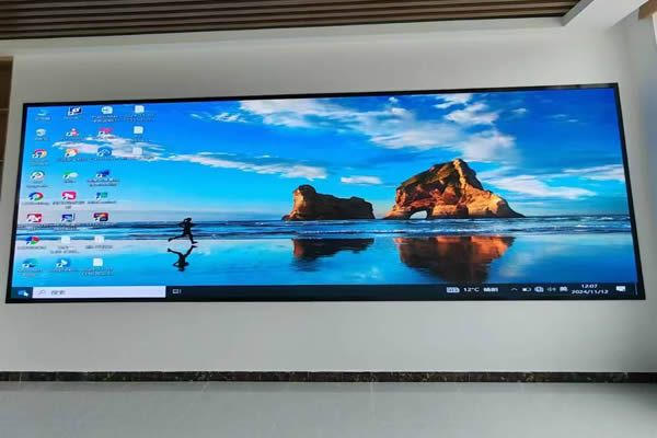 拼接屏和led屏哪個(gè)貴？