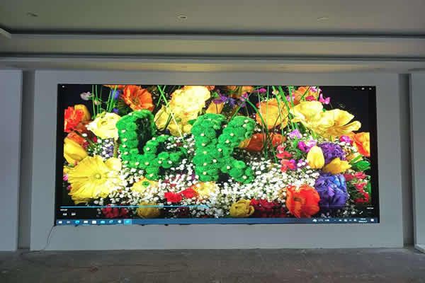 會議室使用P1.25和P1.53COB顯示屏的區(qū)別大嗎？